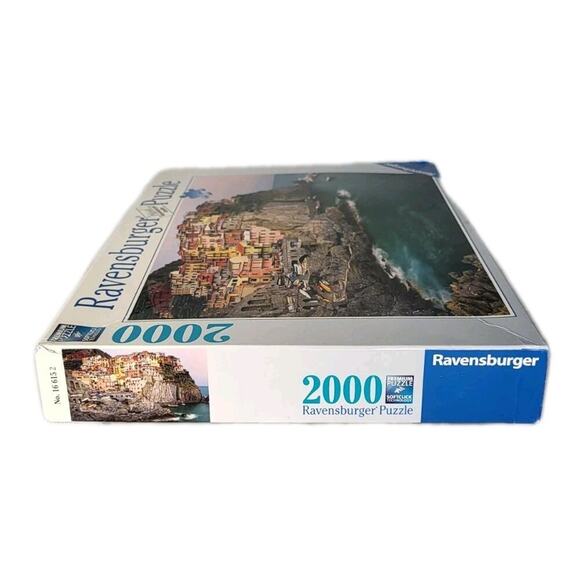 Ravensburger Cinque Terre Italy Landscape 2000pc Softclick Puzzle - Picture 3 of 7